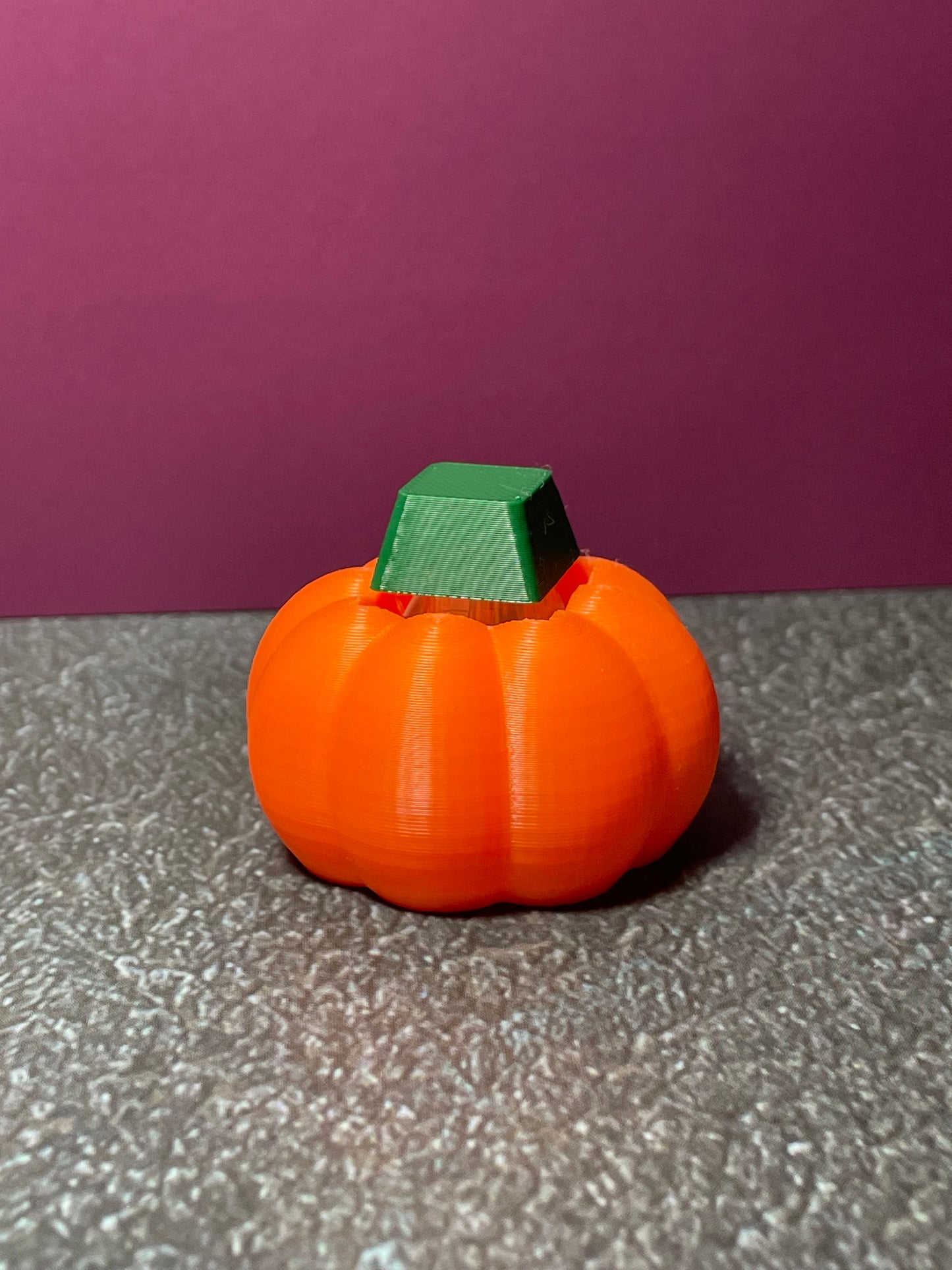 3D printed pumpkin click fidget